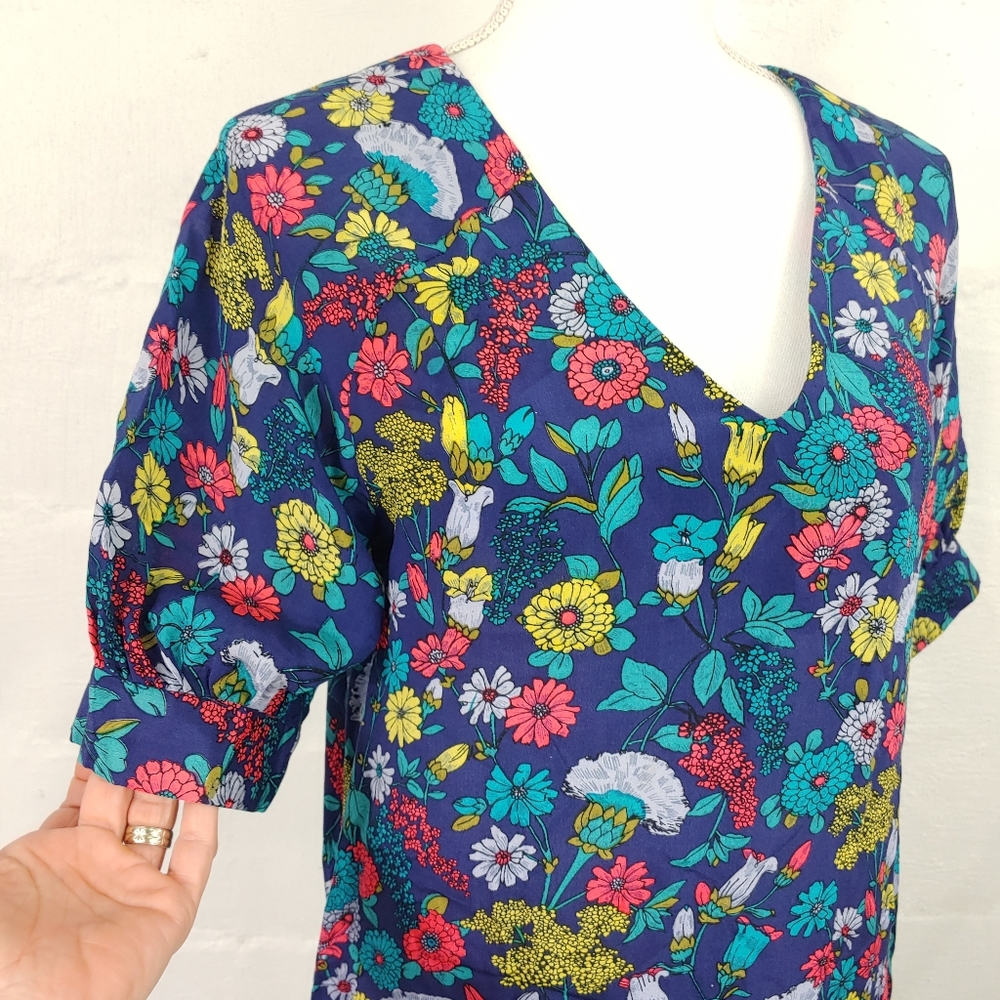 FRENCH CONNECTION FLORAL SILK PULLOVER DRESS (655) - Picture 3 of 15